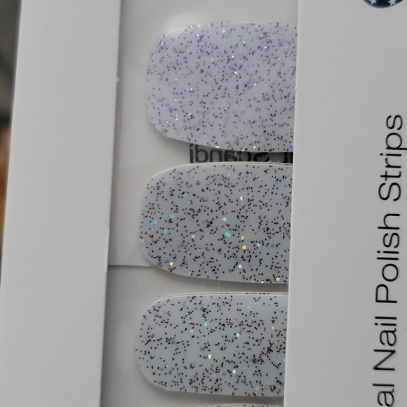 Bundle of 5 Color Street Sets & 2 Twosies - Picture 5 of 7